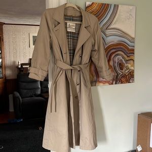 Vintage London Fog Women’s Trench Coat